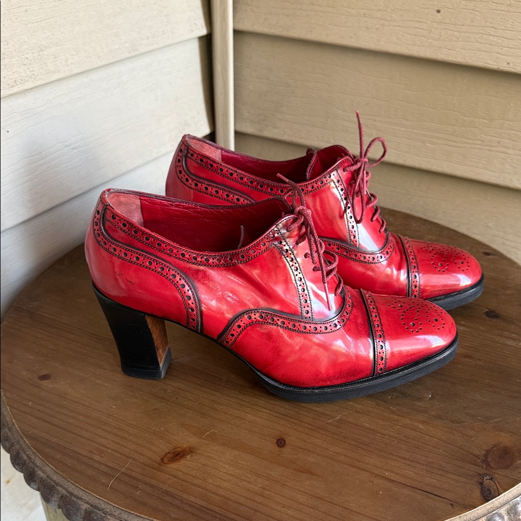Stephane Kelian Lace Up Heeled Oxford.